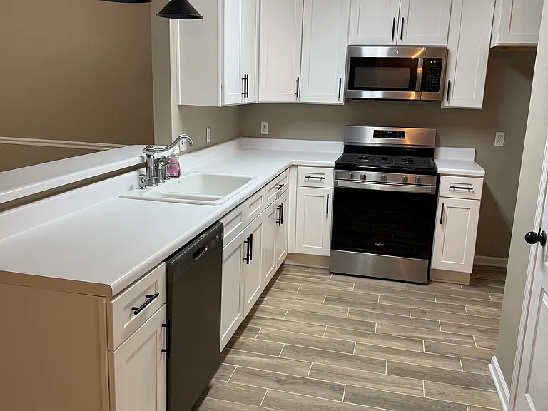 384 Fairway Oaks Dr — Photo 5