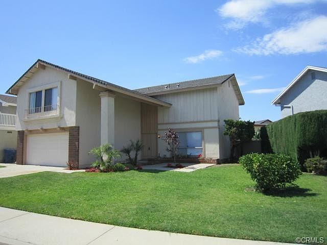 NICE LARGE FRONT YARD WITH REFRESHED LANDSCAPING