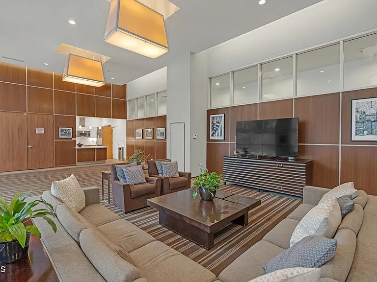 801 S Grand Ave #1710 — Photo 13