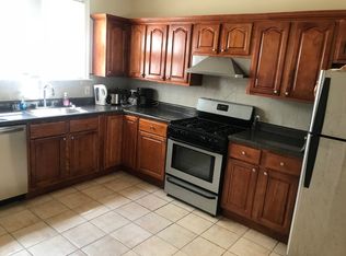 412 4th St #1, Mamaroneck, NY 10543
