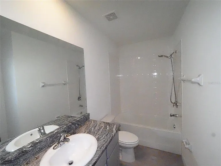 1722 Woodleaf Hammock Ct — Photo 32