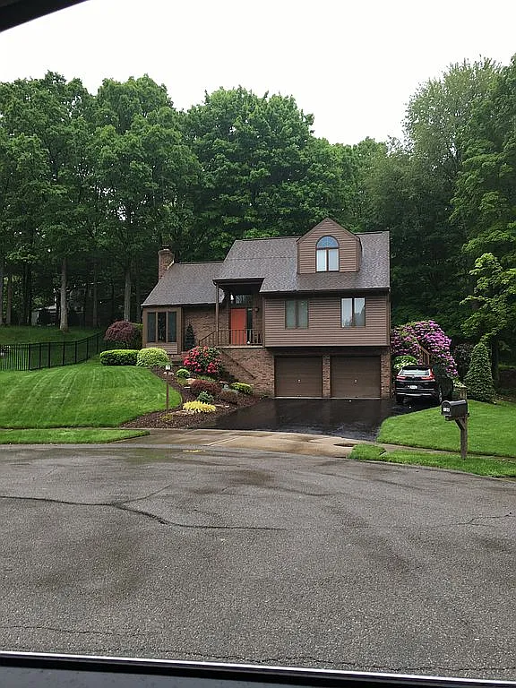 135 Heldon Dr photo 1