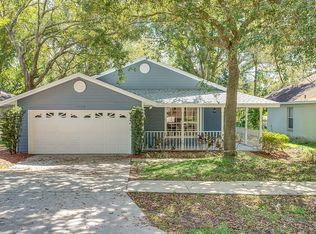 1116 Juniper Ct, Tavares, FL 32778