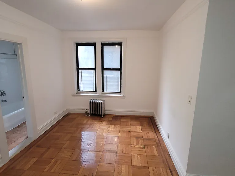 2825 Grand Concourse #A1 — Photo 6