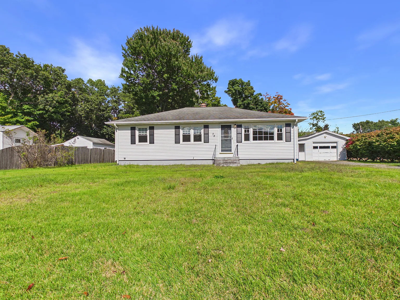 3 bed, 1150 sqft, $2,950 — Photo 2
