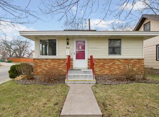 3562 Halifax Ave N, Robbinsdale, MN 55422