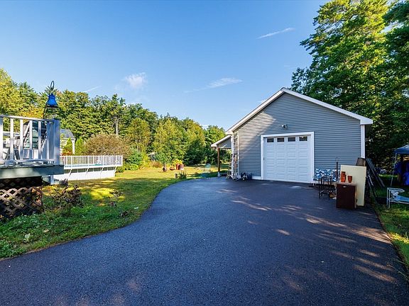 5th image of 36 Monomonac Rd W