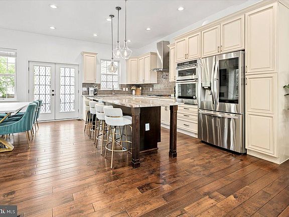 4th image of this home