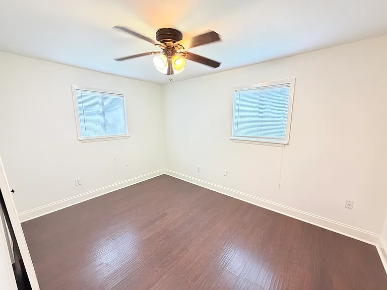 214 Harrell Dr — Photo 6