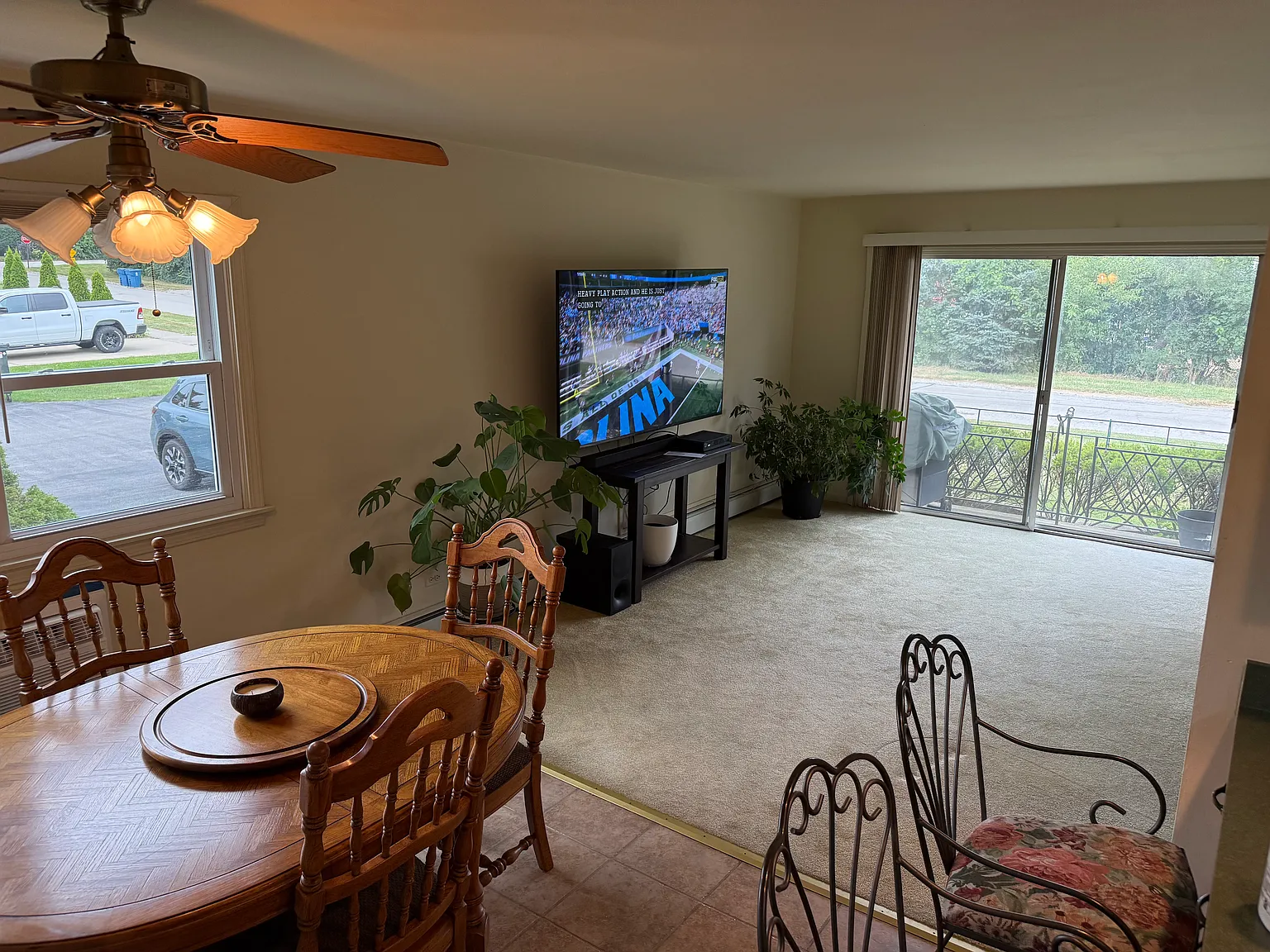 2 bed, 1000 sqft, $1,800 — Photo 3