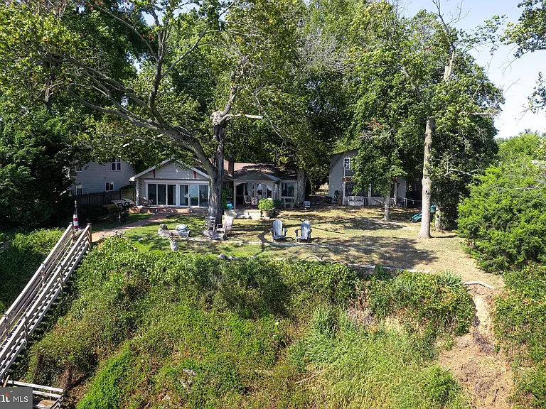 1348 Carpenters Point Rd — Photo 54