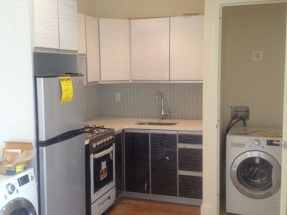 1st image of 100 Dekalb Ave