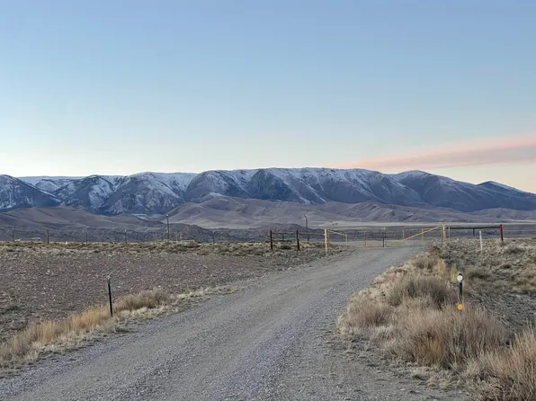 151 Windsor Way, Clark, WY 82435