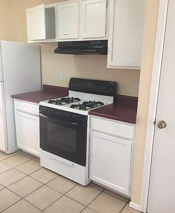 3rd image of 2116 Balsam Way