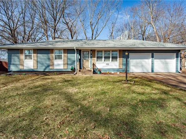 303 SW 5th St, Blue Springs, MO 64014