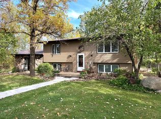 21136 State Highway 89, Roseau, MN 56751