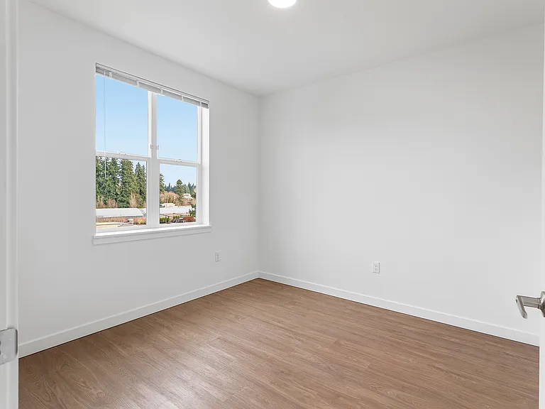 NW 99 Apartments — Photo 40