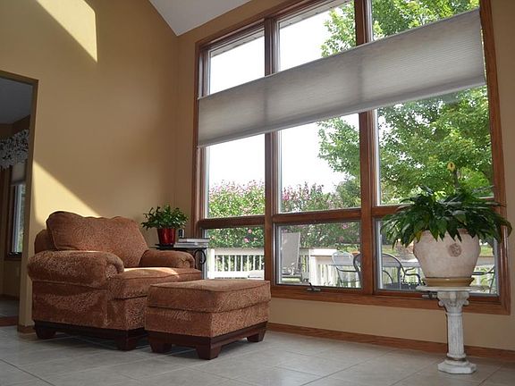 5th image of 1061 Old Eagle Dr