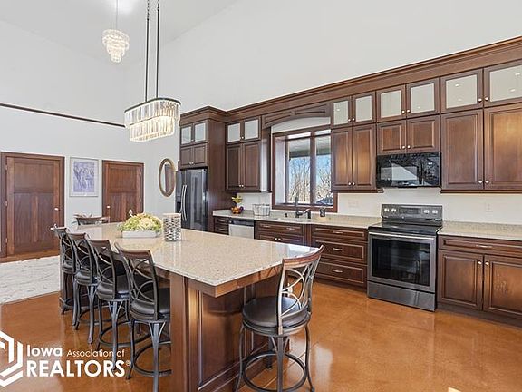 4th image of 886 Henik Rd