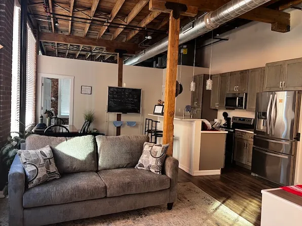 212 Morgan St #D, Saint Louis, MO 63102