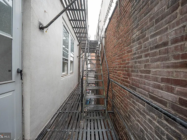 22 Ardmore Ave #2 — Photo 23
