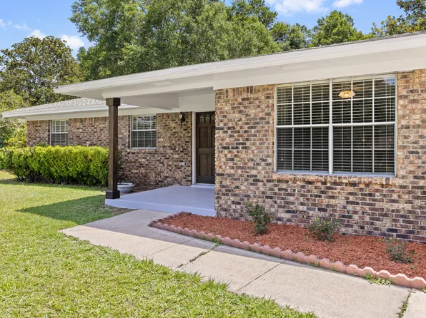 2431 Roberts Dr, Niceville, FL 32578