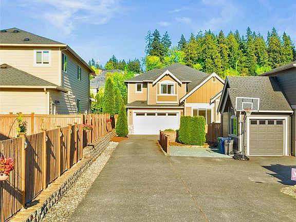 2nd image of 22313 38th Avenue SE