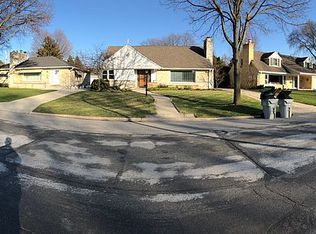 2814 N 98th St, Milwaukee, WI 53222