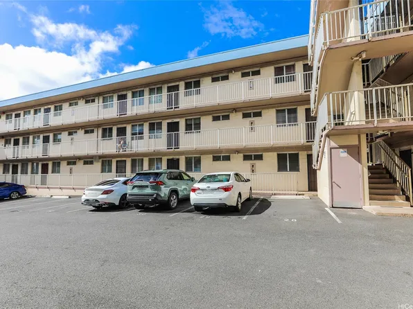 1325 N School St #D206, Honolulu, HI 96817