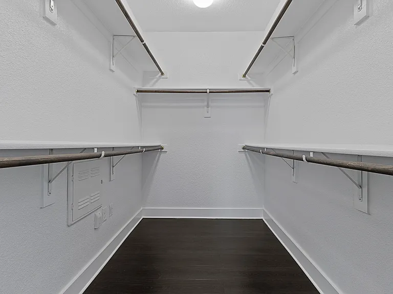 B1-Marina-Closet B1-Marina-Closet