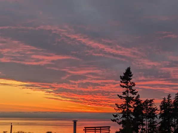 867 Stayte Rd, White Rock, BC V4B 4Y6