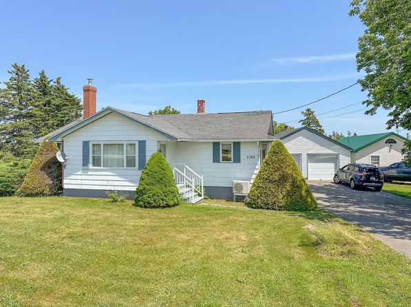 1195 Highway 335, Middle West Pubnico, NS B0W 3S0