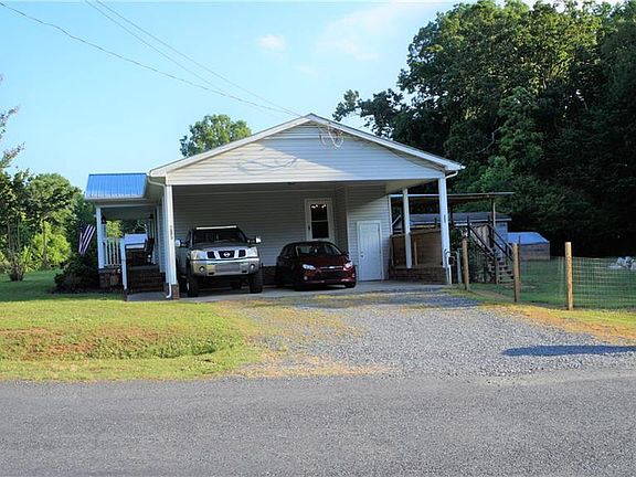 4th image of 205 Westwood Dr