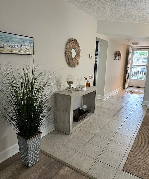 861 Maple Ct — Photo 9