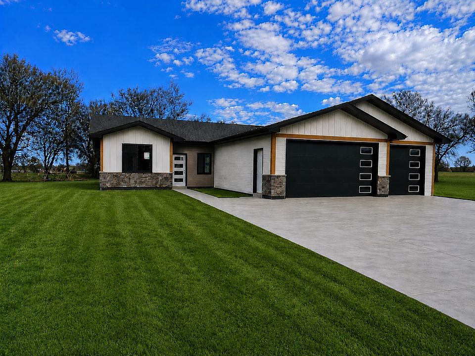1st image of 12999 Willowood Dr