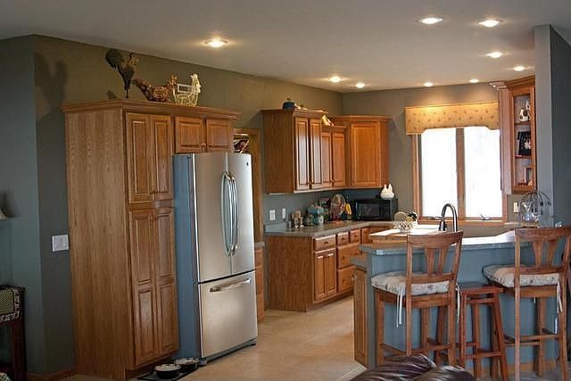 2nd image of 5718 102nd St
