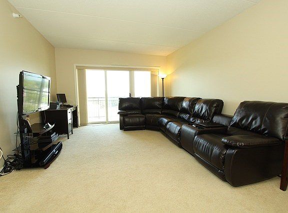 4th image of 5155 Madison St #3-508