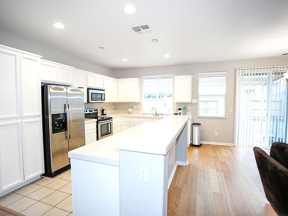 3rd image of 603 Aspen Meadows Way