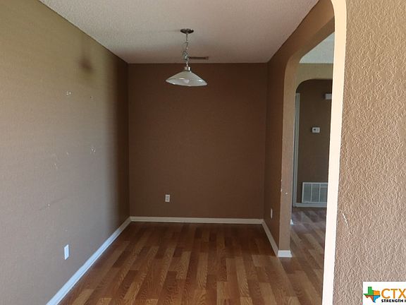 3rd image of 3205 Tom Lockett Dr