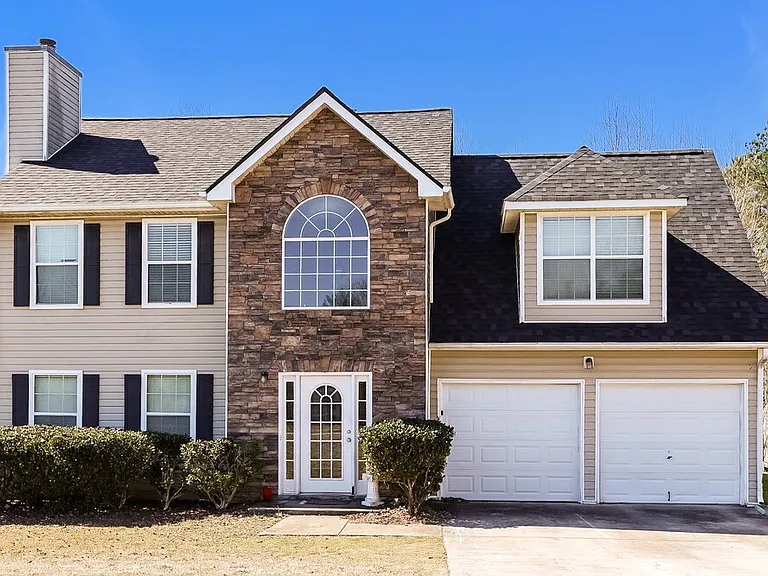 4624 Glider Cir — Photo 1