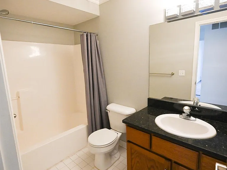 28777 Berwick Ct #1 — Photo 21