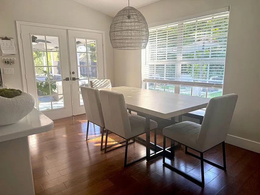 4 bed, 2.0 bath, $3,500 — Photo 4