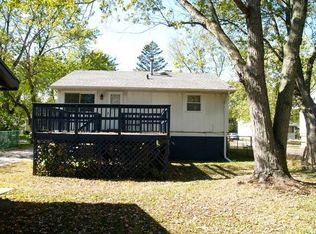 17823 Community St, Lansing, IL 60438