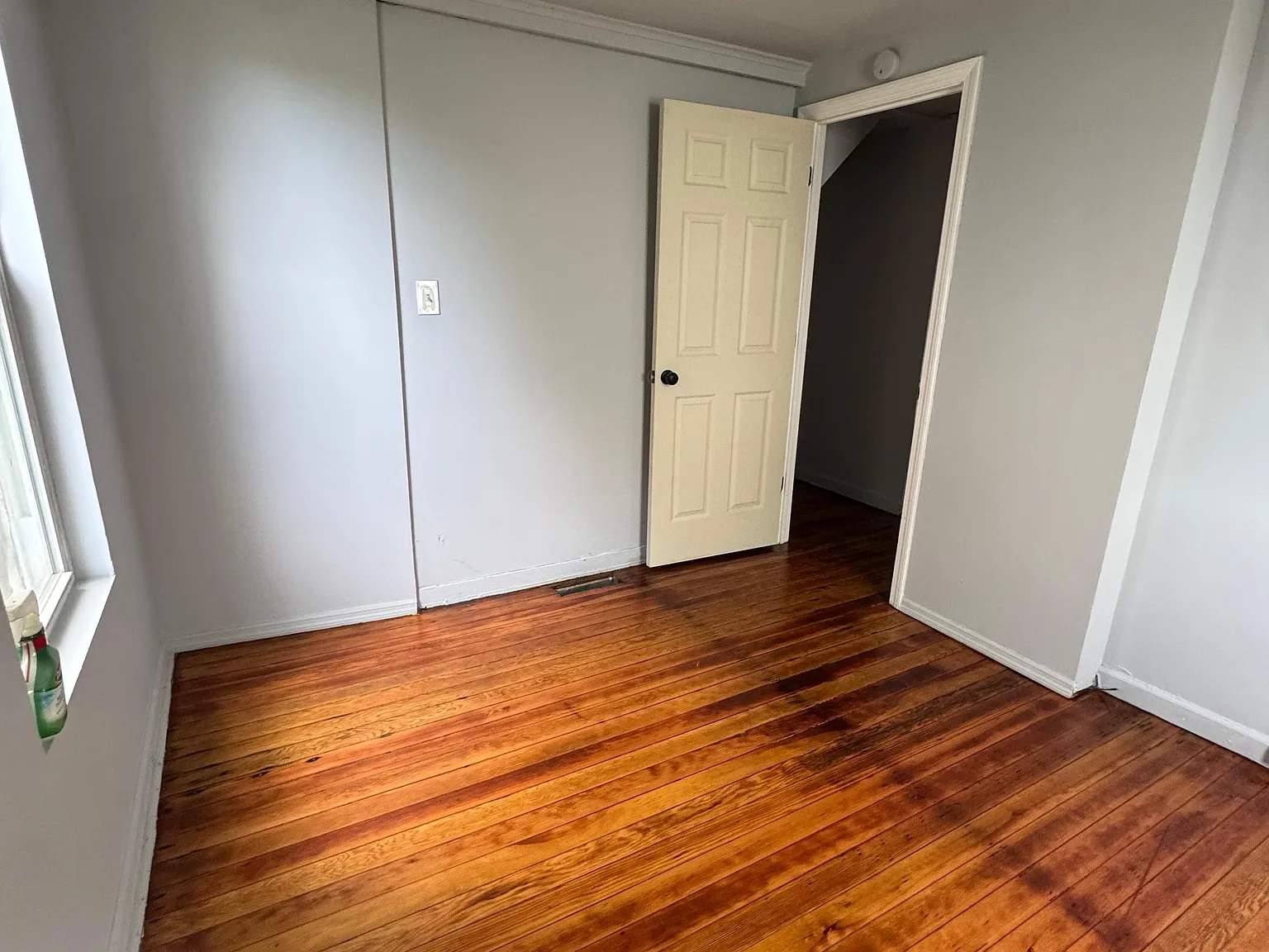 1 bed, 800 sqft, $1,049 — Photo 1