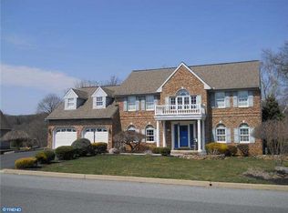 1109 Riverview Dr, Reading, PA 19605