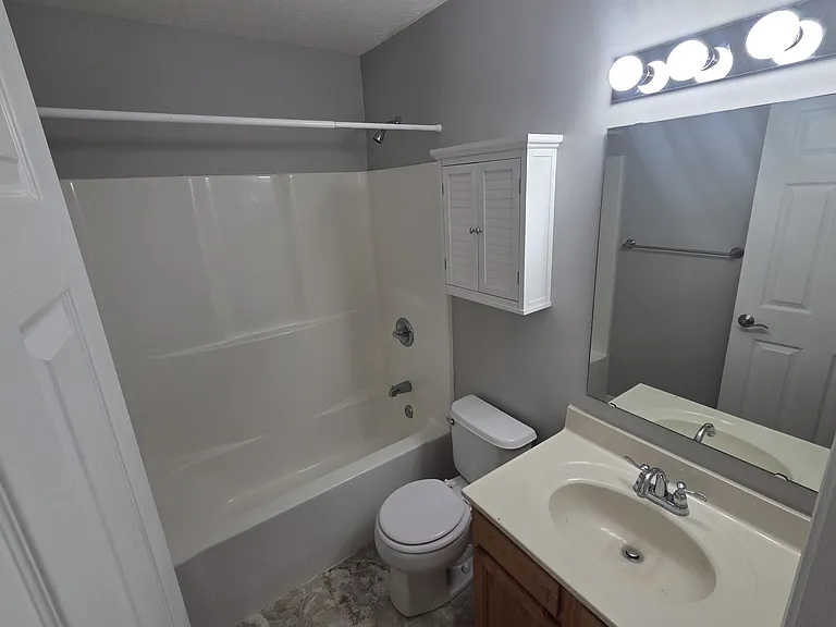 2nd floor hallway bathroom