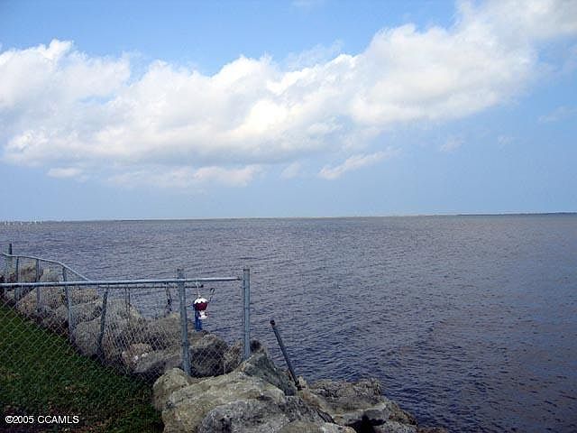 2nd image of 2482 Cedar Island Road