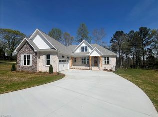 280 Dyna Dr, Lexington, NC 27295