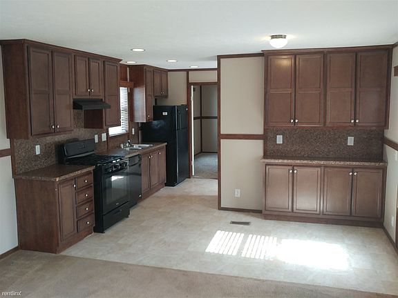 2nd image of 35 Saint George Dr