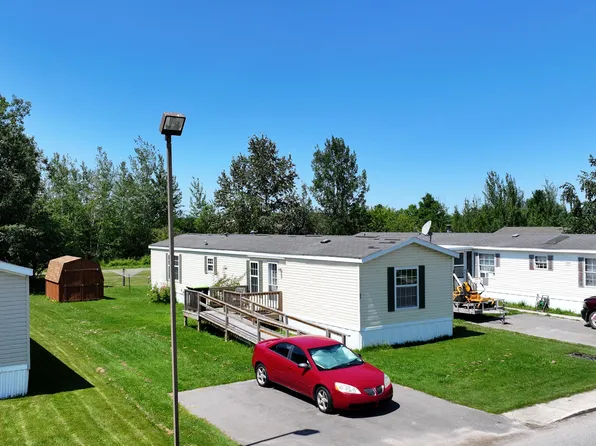 13 Chelsey Ln, Cheboygan, MI 49721